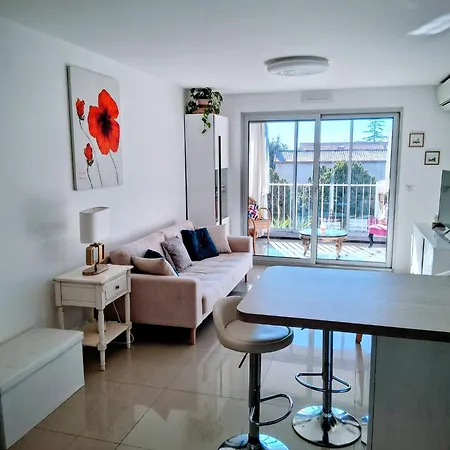 Apartment Le Patio Azur Piscine, Soleil Et Parking Gratuit